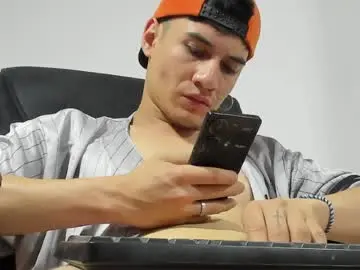 Chaturbate Live Sex Cam of dominic_radccliffe