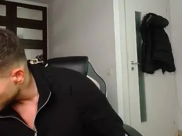 Chaturbate Live Sex Cam of elijahthorne