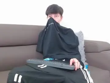 Chaturbate Live Sex Cam of liambrown09