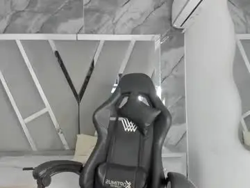 Chaturbate Watch Live Sex Cams of mia_petiteht