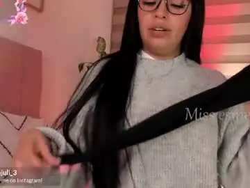 Chaturbate Adult Video Chat of missesmeralda