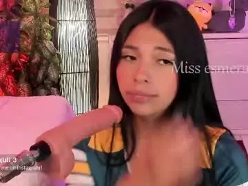 Chaturbate Best live sex cam show of missesmeralda