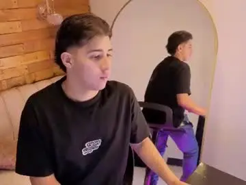 Chaturbate Best live sex cam show of sam_vitali