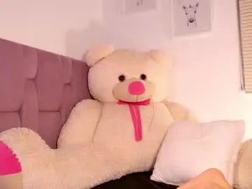 Chaturbate Live Sex Cam of sophia_karsonn