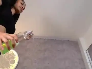 Chaturbate Live Sex Cam of karla__ruiz