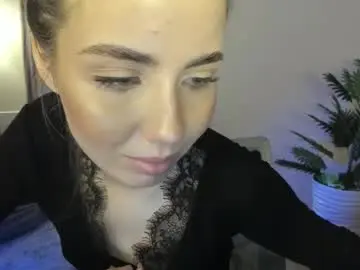 Chaturbate Live Sex of aurora_glow_21