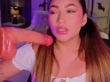 Chaturbate Adult Video Chat of lillyortiz_