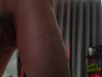 Chaturbate Live Sex Cam of max_cortes1_