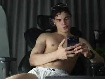 Chaturbate Adult Webcams of max_cortes1_