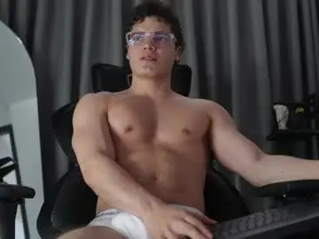 Chaturbate Sex Chat of max_cortes1_