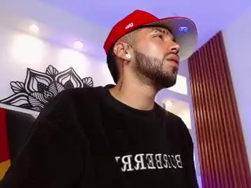 Chaturbate Best live sex cam show of angelbacker
