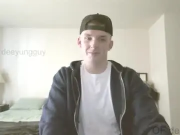 Chaturbate Nude Webcam of deeyungguy