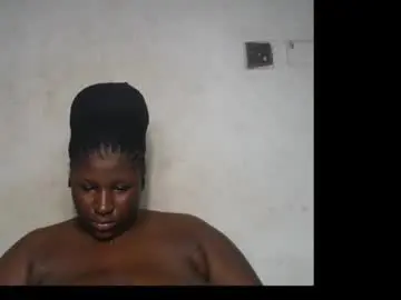 Chaturbate Live Sex Cam of happyslut7