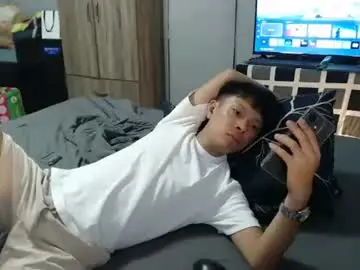 Chaturbate Live Sex Cam of urpinoyasianx