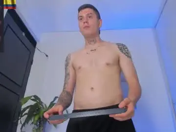 Chaturbate Live Sex Cam of yeiko_romero_