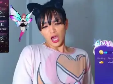Chaturbate Free Live Porn of hollywoodbitch