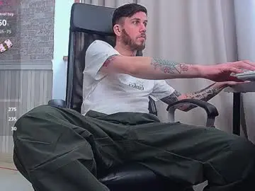 Chaturbate Watch Live Sex Cams of jonahshaw