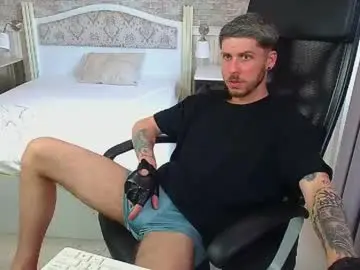 Chaturbate Nude Webcam of jonahshaw
