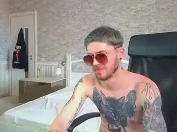 Chaturbate Watch Live Sex Cams of jonahshaw