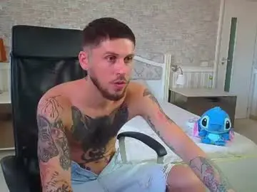 Chaturbate Free Porn Cam of jonahshaw