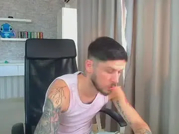 Chaturbate Adult Webcams of jonahshaw