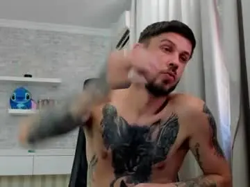 Chaturbate Watch Live Sex Cams of jonahshaw