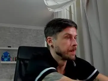Chaturbate Live Sex Cam of jonahshaw