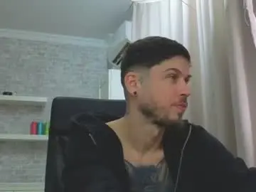 Chaturbate Free Porn Cam of jonahshaw