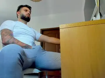 Chaturbate Sex Cam of lukedenver