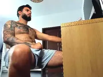 Chaturbate Best live sex cam show of lukedenver