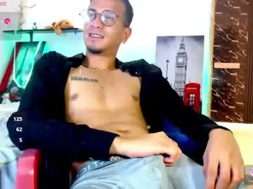 Chaturbate Live Sex Cam of justin_melendez