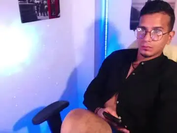 Chaturbate Best live sex cam show of justin_melendez