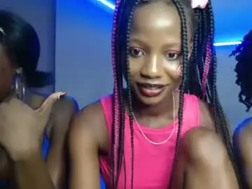 Chaturbate Live Sex Cam of pinky_niela