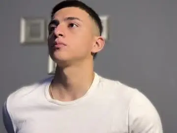 Chaturbate Sex Chat of salvatore_romanoo