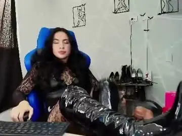 Chaturbate Live Sex of sara_moon3
