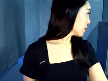 Chaturbate Sex Cam of sexy_queeniex