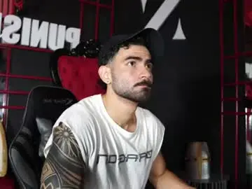 Chaturbate Nude Webcam of austin_bolt