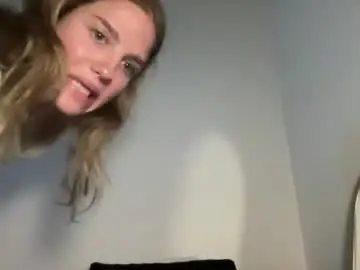 Chaturbate Adult Video Chat of bitemebitcch