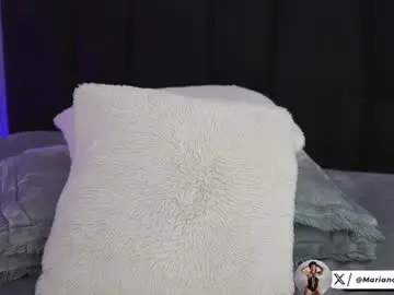 Chaturbate Live Sex Cam of mariana_monroe04
