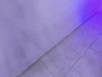 Chaturbate Sex Cam of raiderandroxie1
