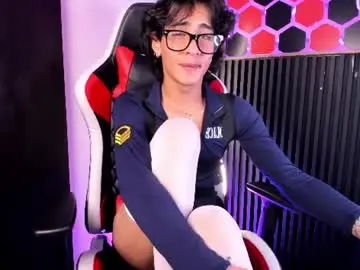 Chaturbate Live Sex Cam of santyfoxxs