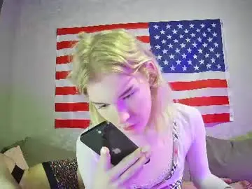 Chaturbate Live Sex Cam of soska_albinosk