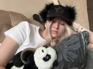 Chaturbate Best live sex cam show of melissakelller