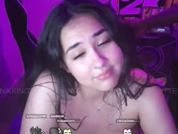 Chaturbate Watch Live Sex Cams of nikkinotnicki00