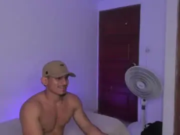 Chaturbate Free Porn Cam of alan_newton1