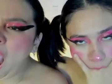 Chaturbate Sex Cam of rubyhlowe