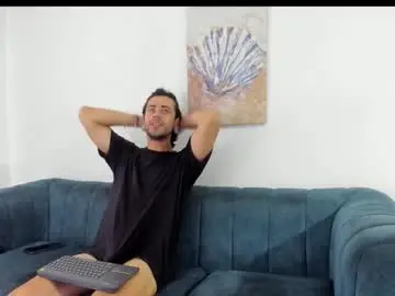 Chaturbate Live Sex of straight__friends