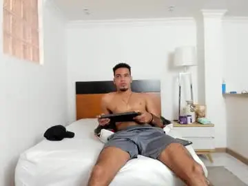 Chaturbate Watch Live Sex Cams of straight__friends