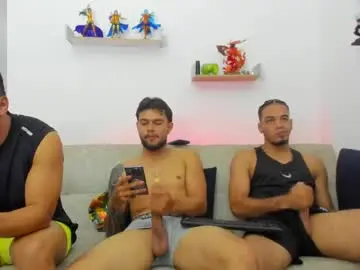 Chaturbate Best live sex cam show of straight__friends