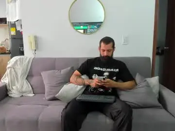 Chaturbate Free Porn Cam of straight__friends
